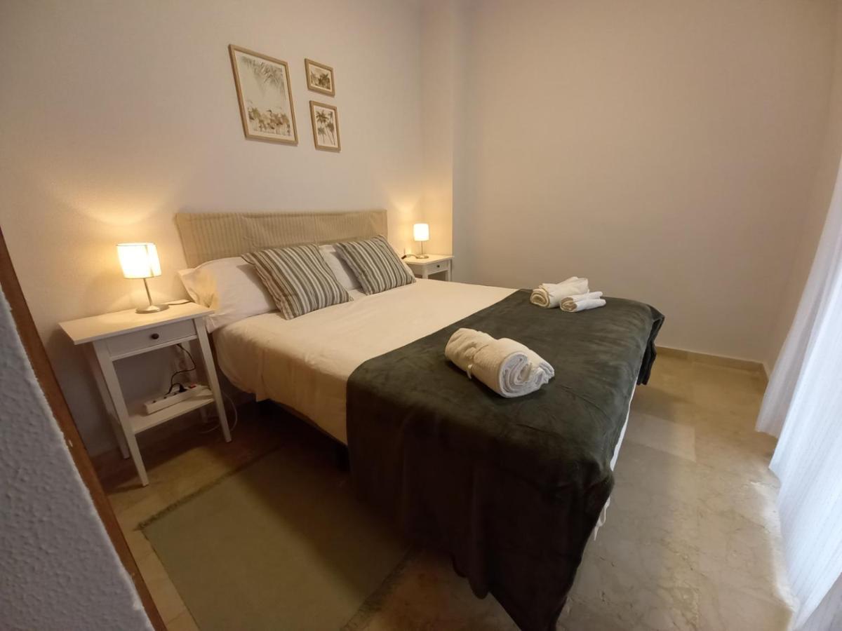 Wish Suite Plaza Nueva Севилья Экстерьер фото