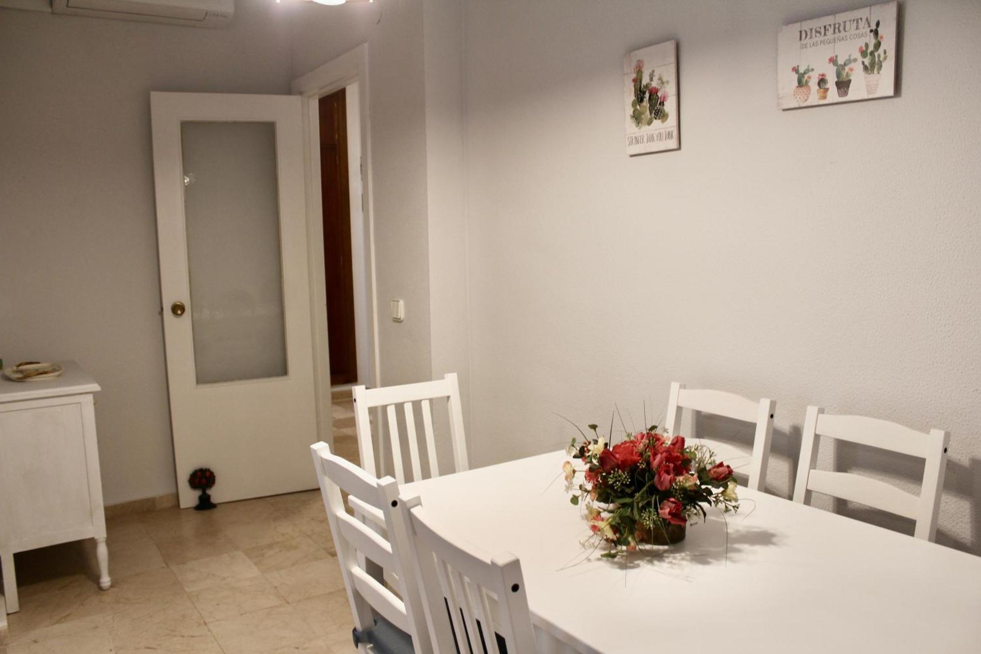 Wish Suite Plaza Nueva Севилья Экстерьер фото