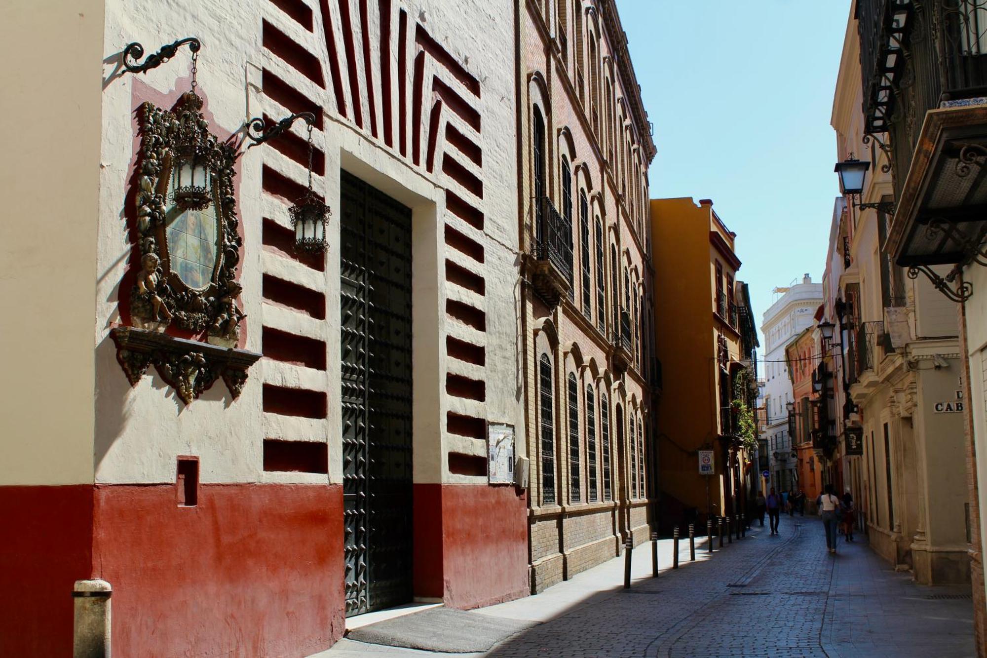 Wish Suite Plaza Nueva Севилья Экстерьер фото